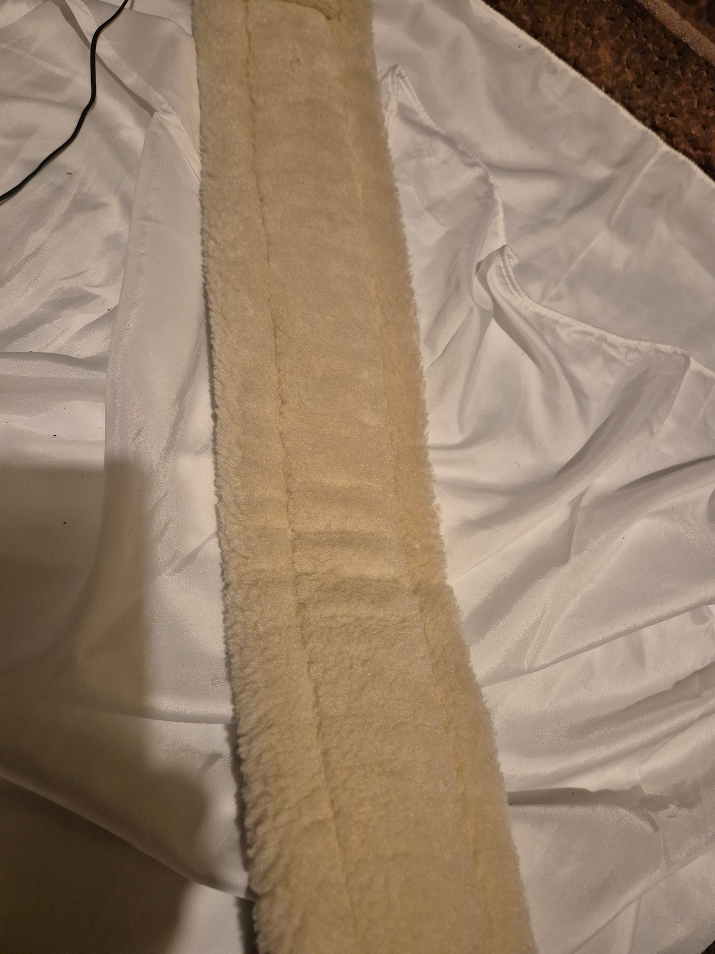 New Shires 46" Brown Fleece lined Girth (18)
