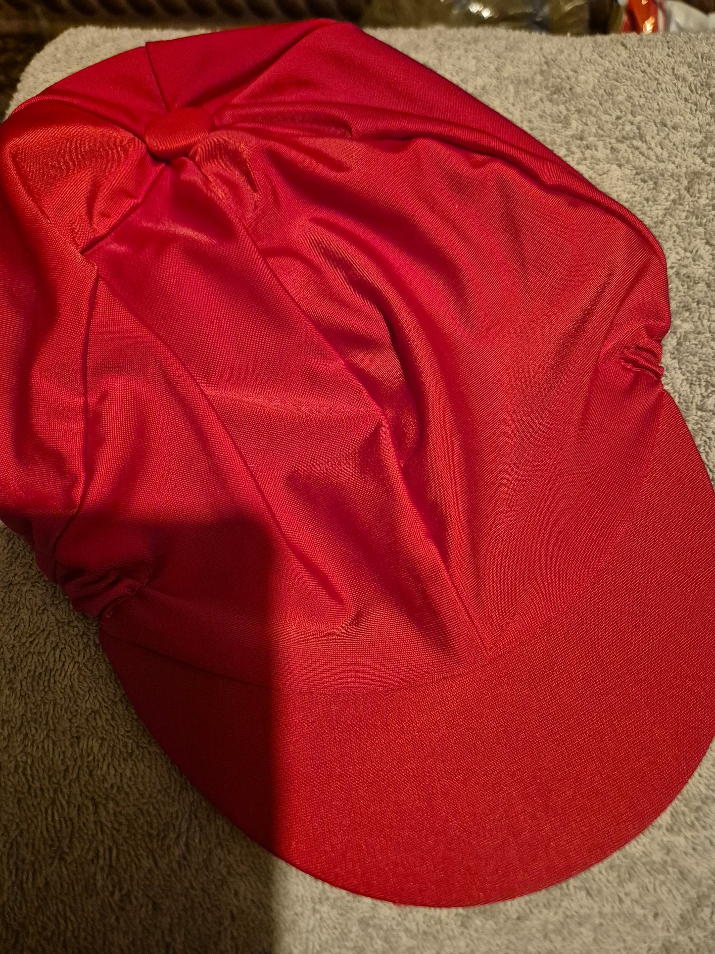 New Shires Red Hat Cover (54)