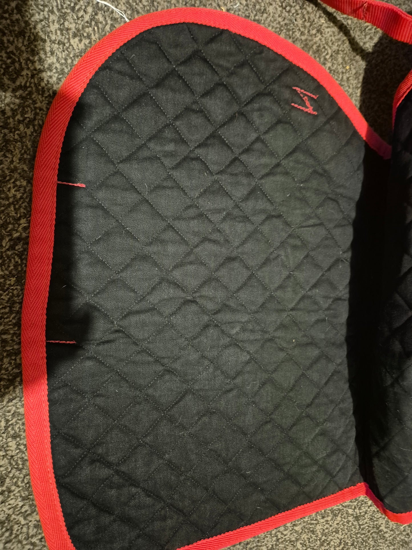 Secondhand Pony Black & Red Saddlecloth (69)