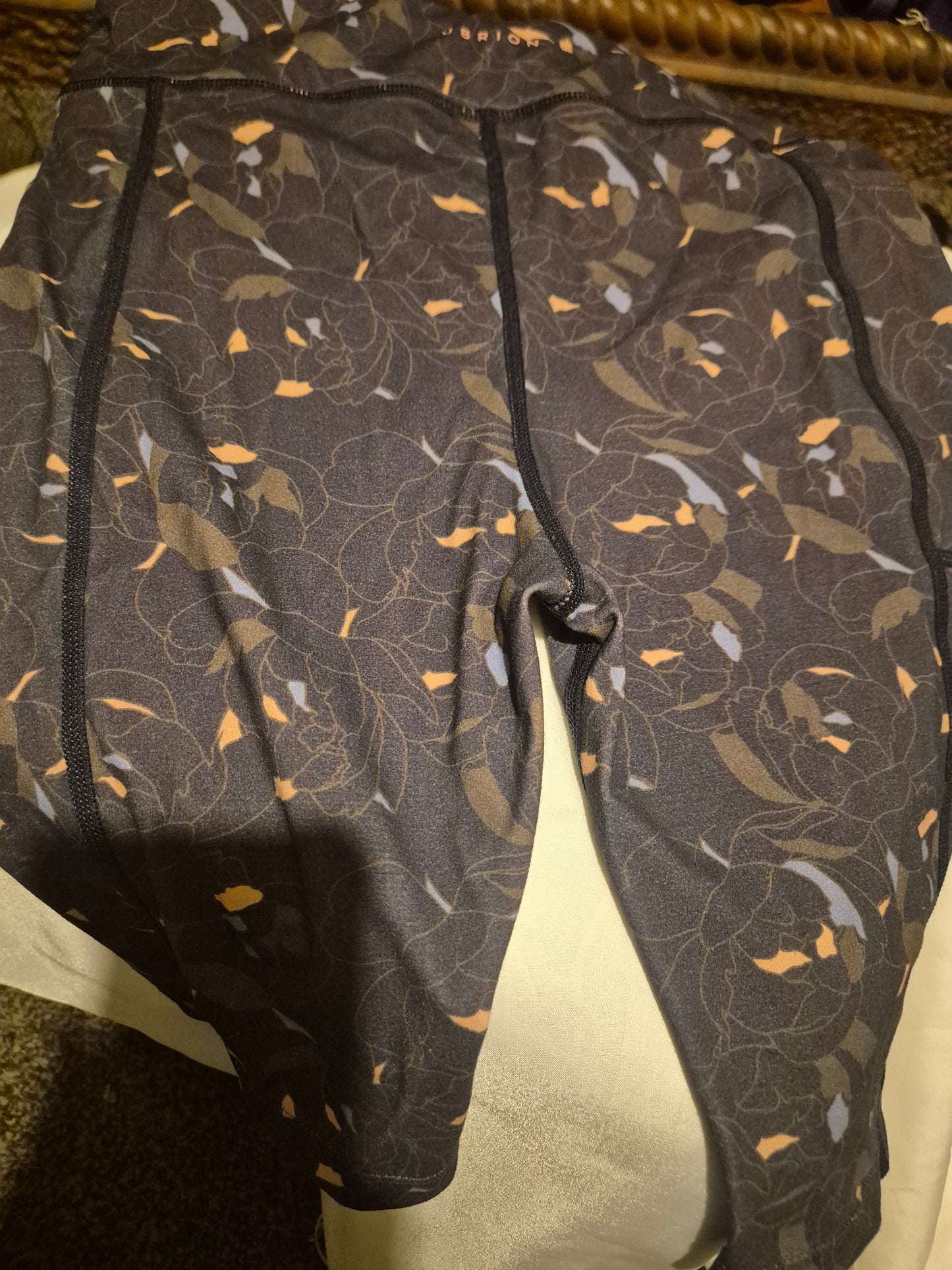 New shires Aubrion age 11-12 Cycling shorts (13)