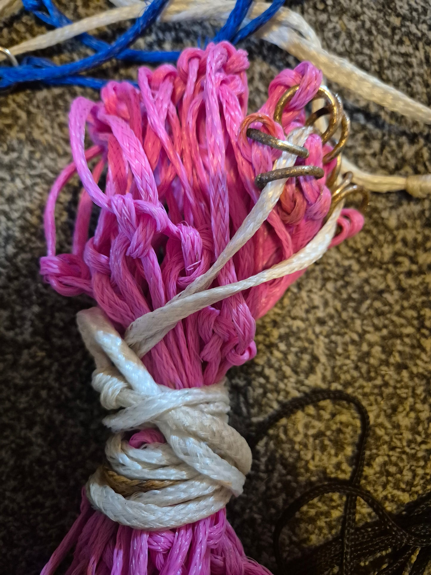 Secondhand large holed Pink Haynet (12)