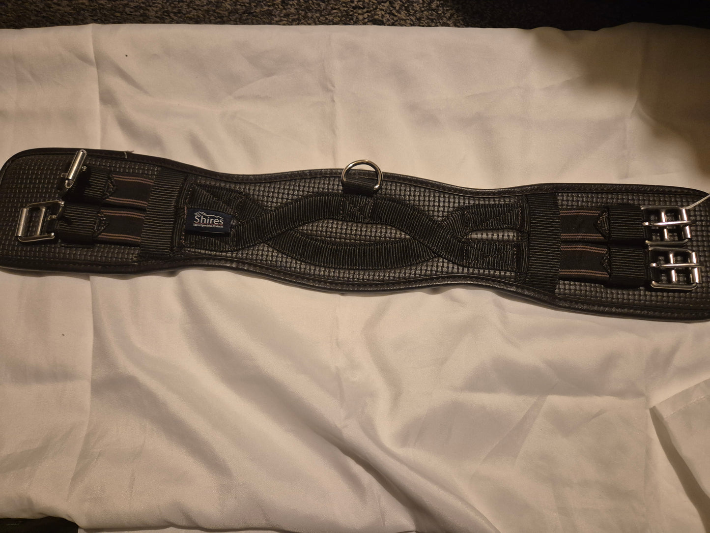 New Shires 22" Brown Neoprene Girth (33)