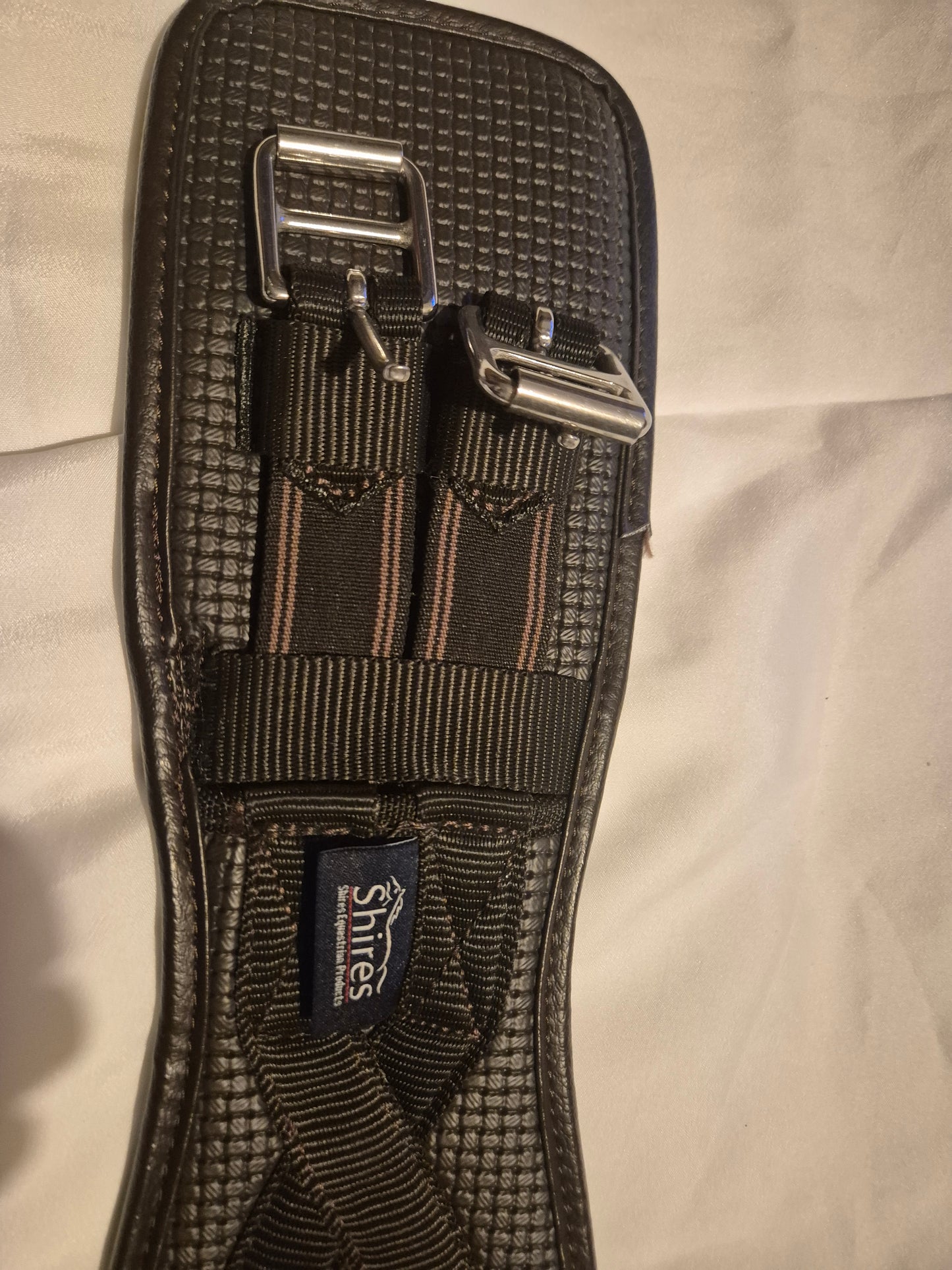 New Shires 22" Brown Neoprene Girth (33)