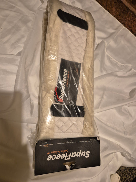 New Shires 38" performance White supafleece Girth Cover (17)