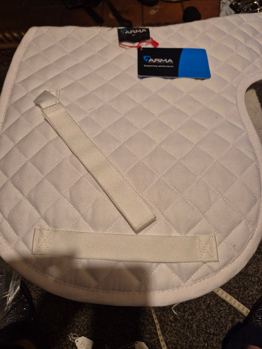 NEW Shires Arma 14" White  Numnah (47)