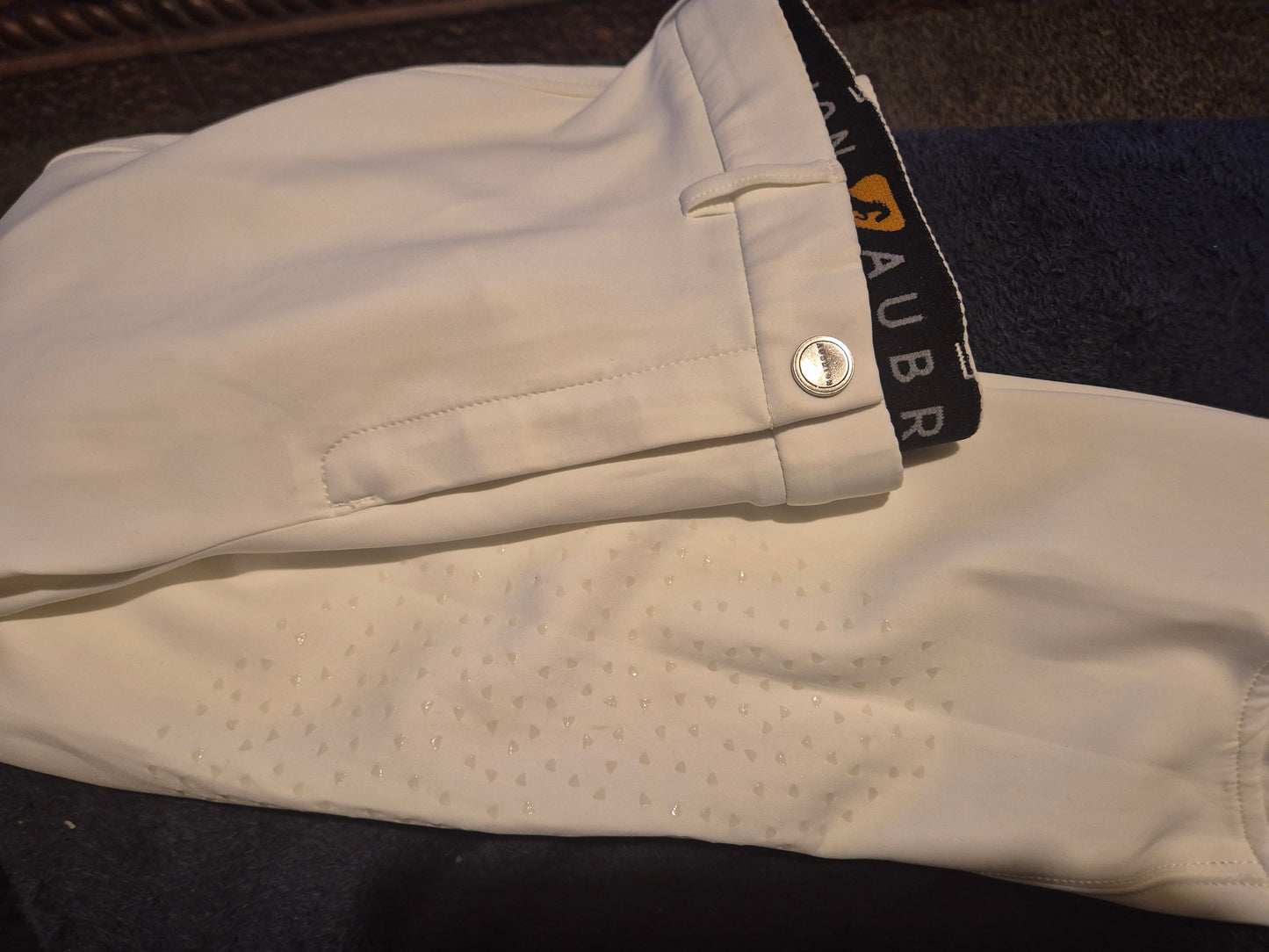 New Aubrion Ladies 28" White Show Breeches (35)