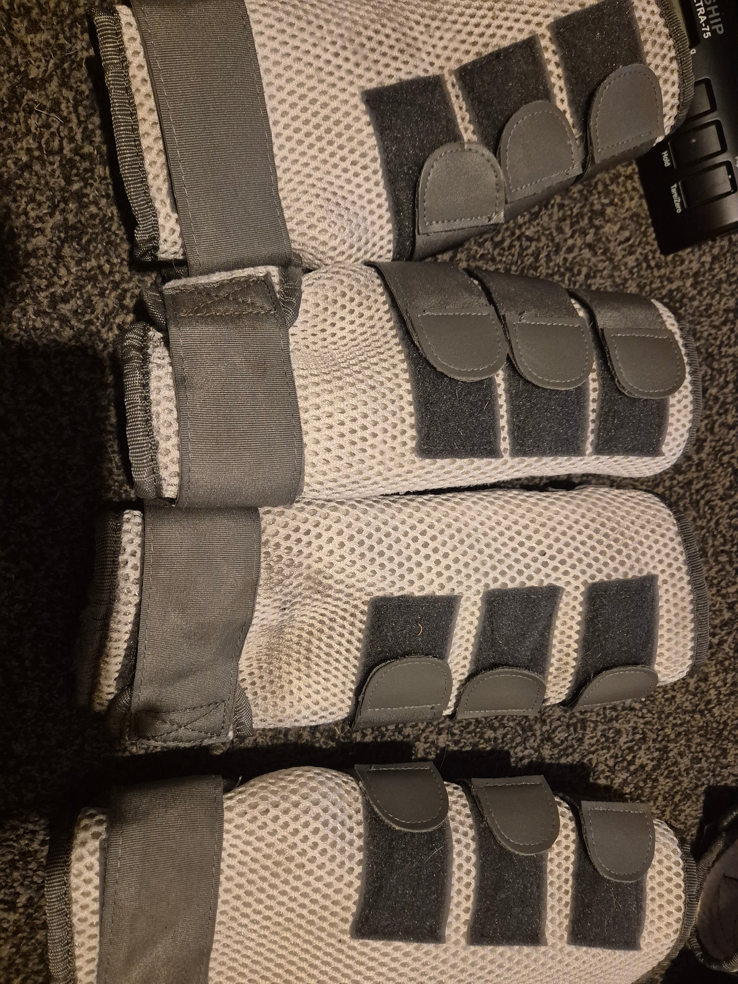 Secondhand Premier Equine set of 4 Size Medium Fly & Bug Pro-Teque Boots (7)