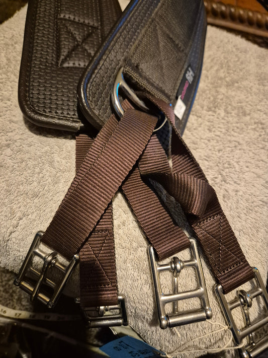 New Hy 52" Comfort Humane Waffle Girth (64)