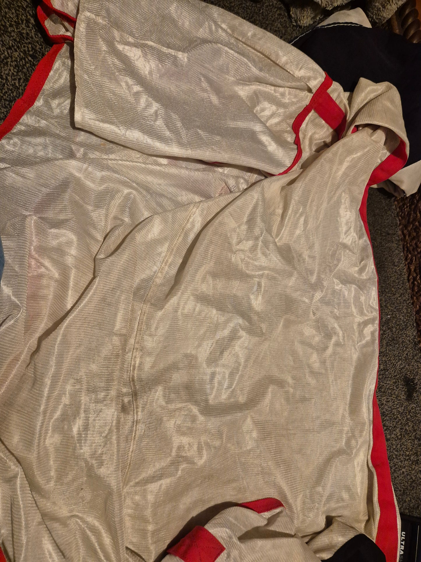 Secondhand Derby House 7ft fly rug (12)