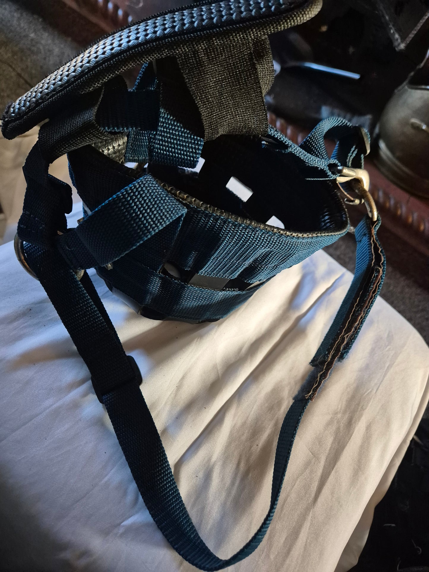 Secondhand XS Navy Grazing Muzzle (3)