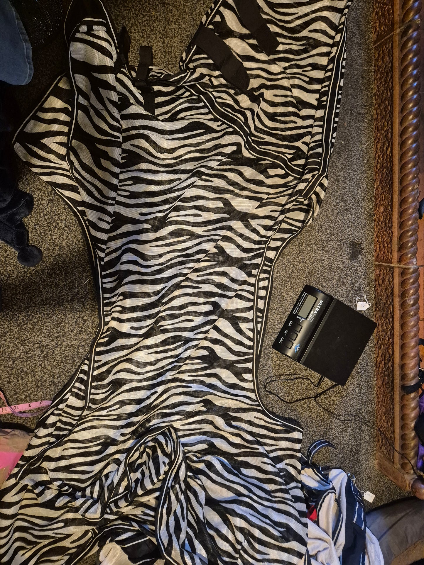 Secondhand 125cm zebra ride on fly rug (10)