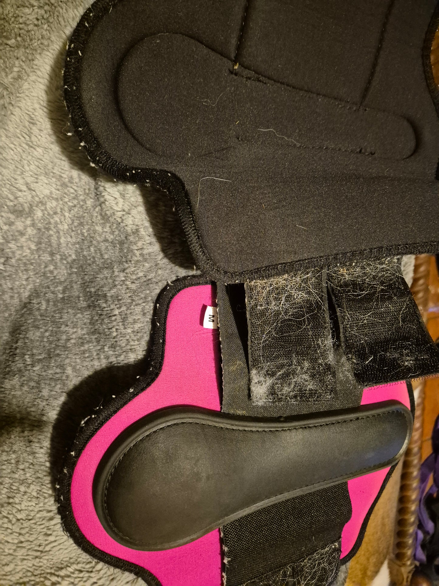 Secondhand Cob Hy Impact Pink & Black Brushing Boots (17)