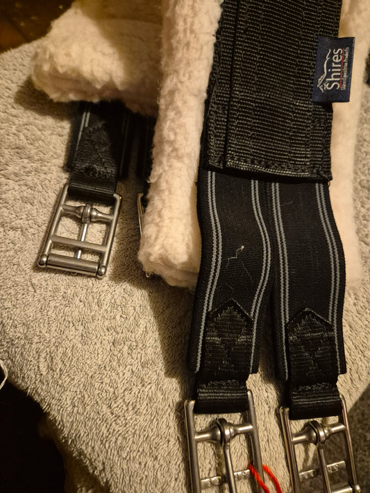 New Shires 40" Black Fleecy Girth (48)