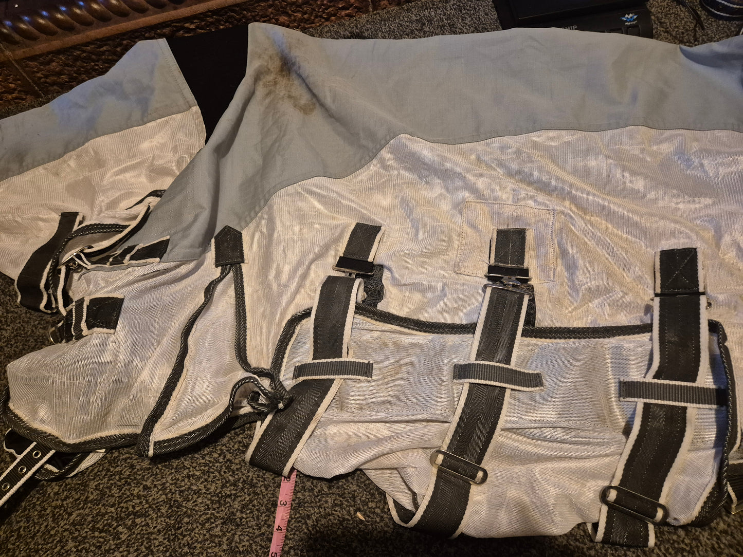 Secondhand 5ft Rhinegold waterproof fly rug (11)