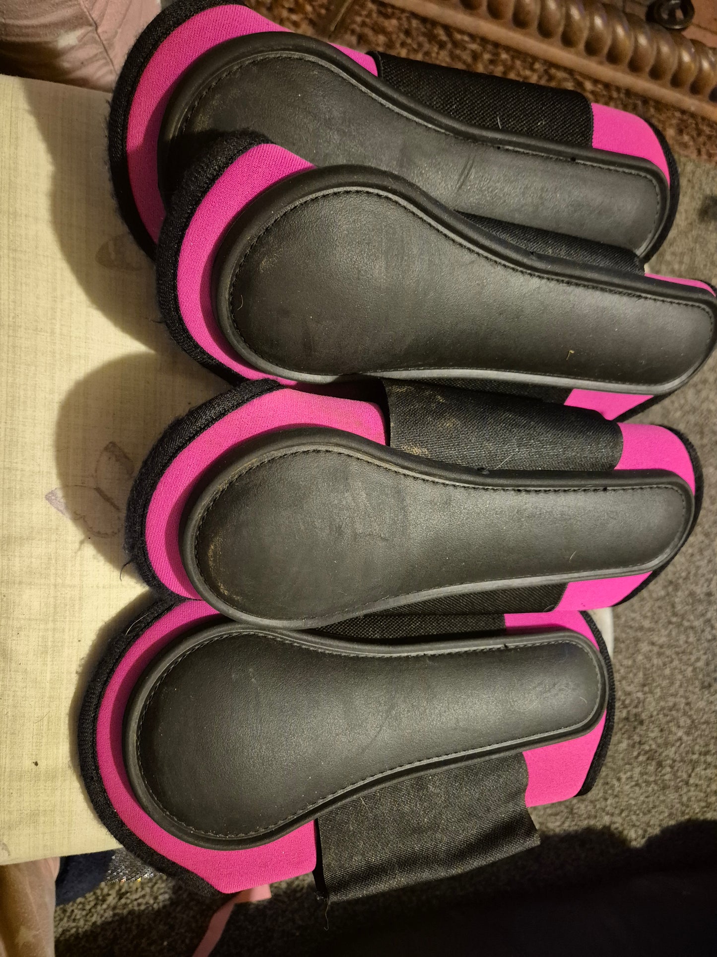 Set of 4 x Secondhand HY Impact Brushing Boots in Pink (2)