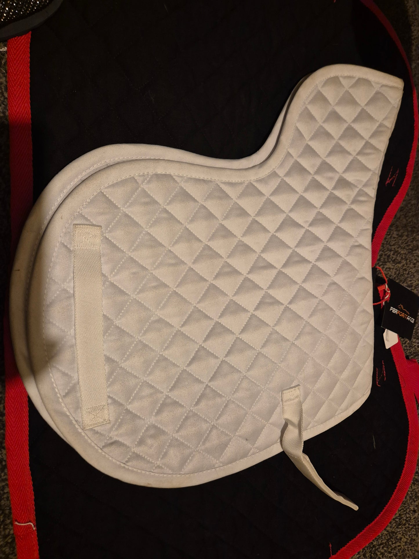New Shires Performance Lite 14" White Numnah (68)