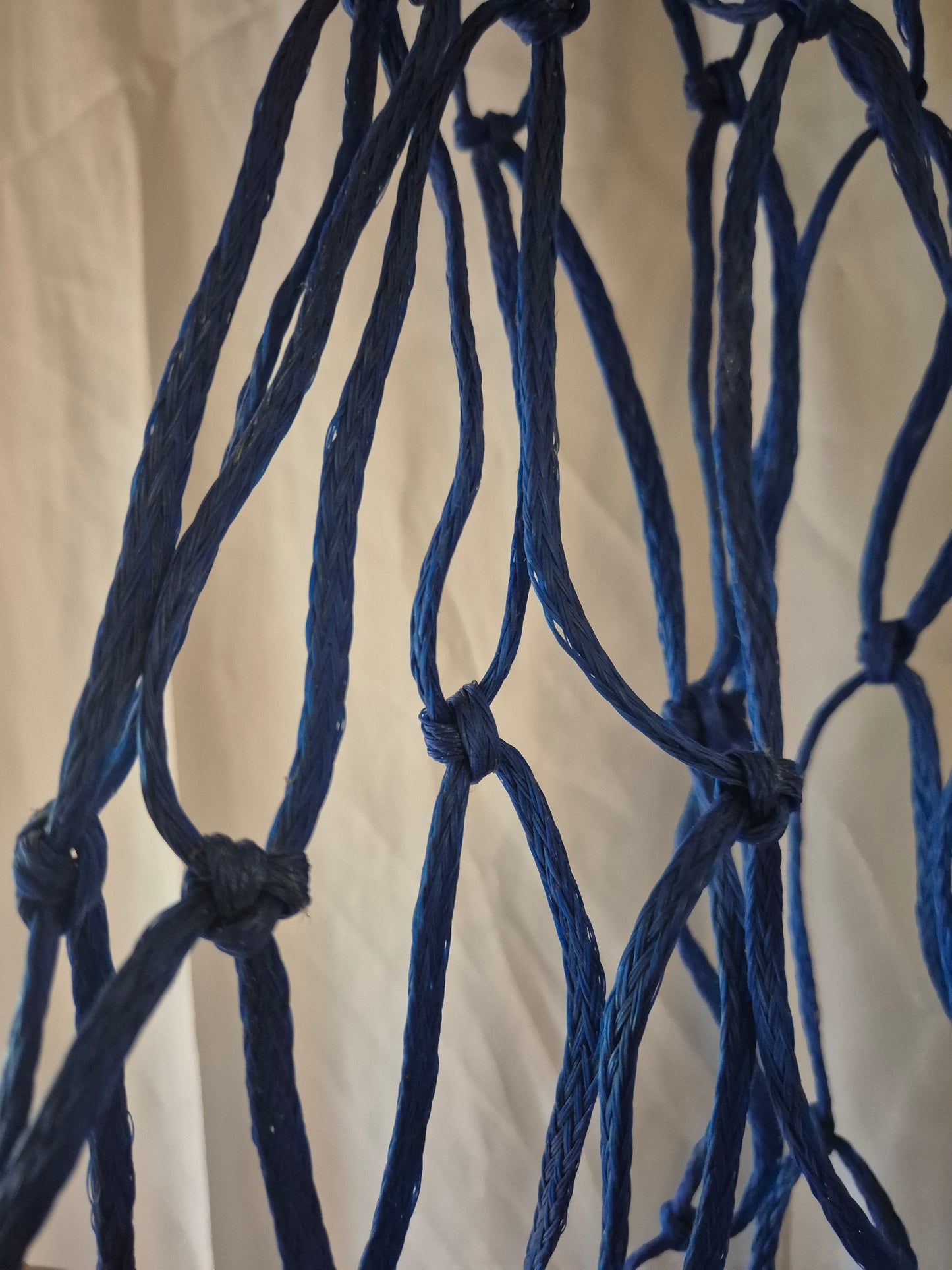 Secondhand Blue large holed haynet (13)