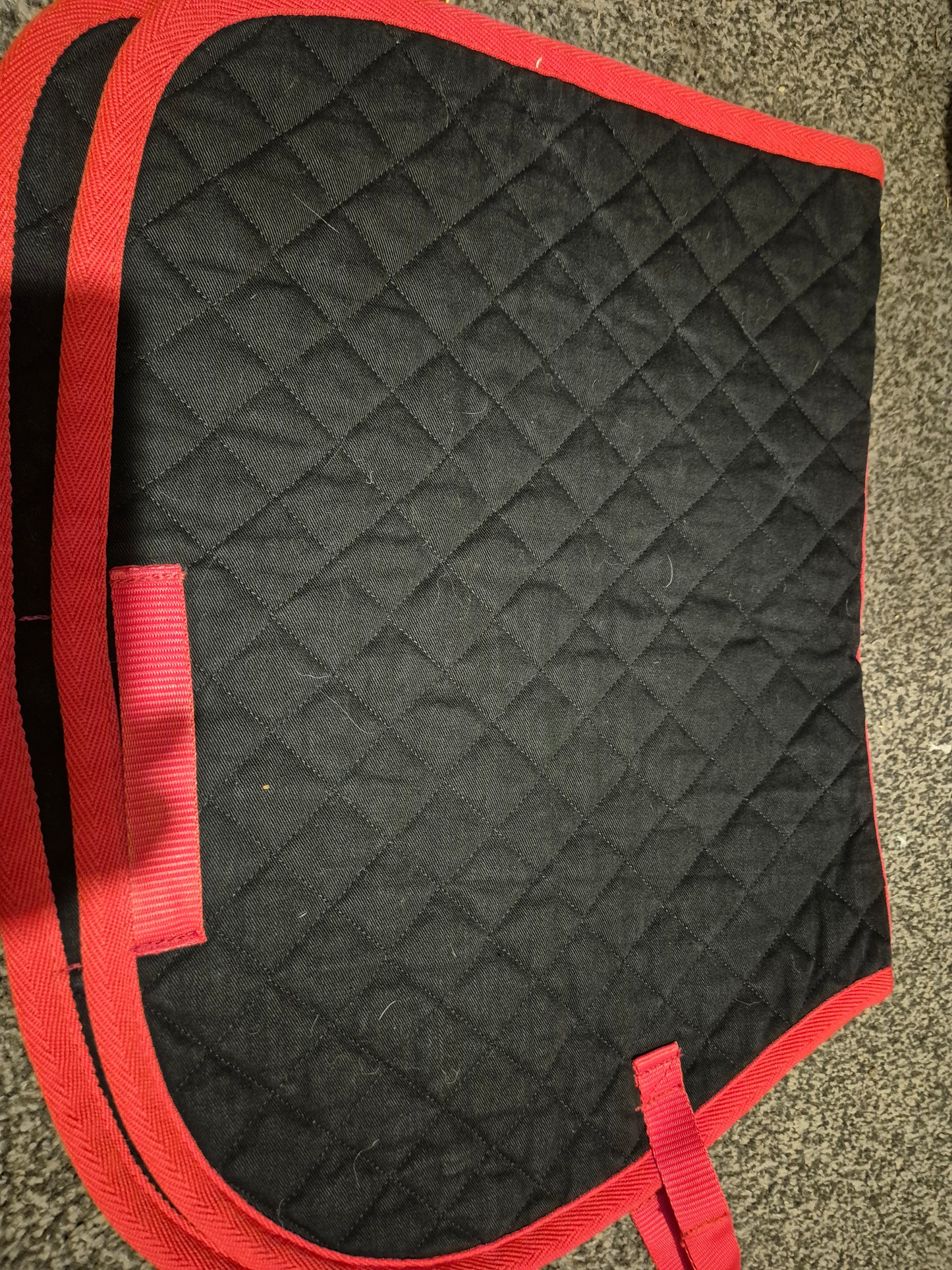 Secondhand Pony Black & Red Saddlecloth (69)