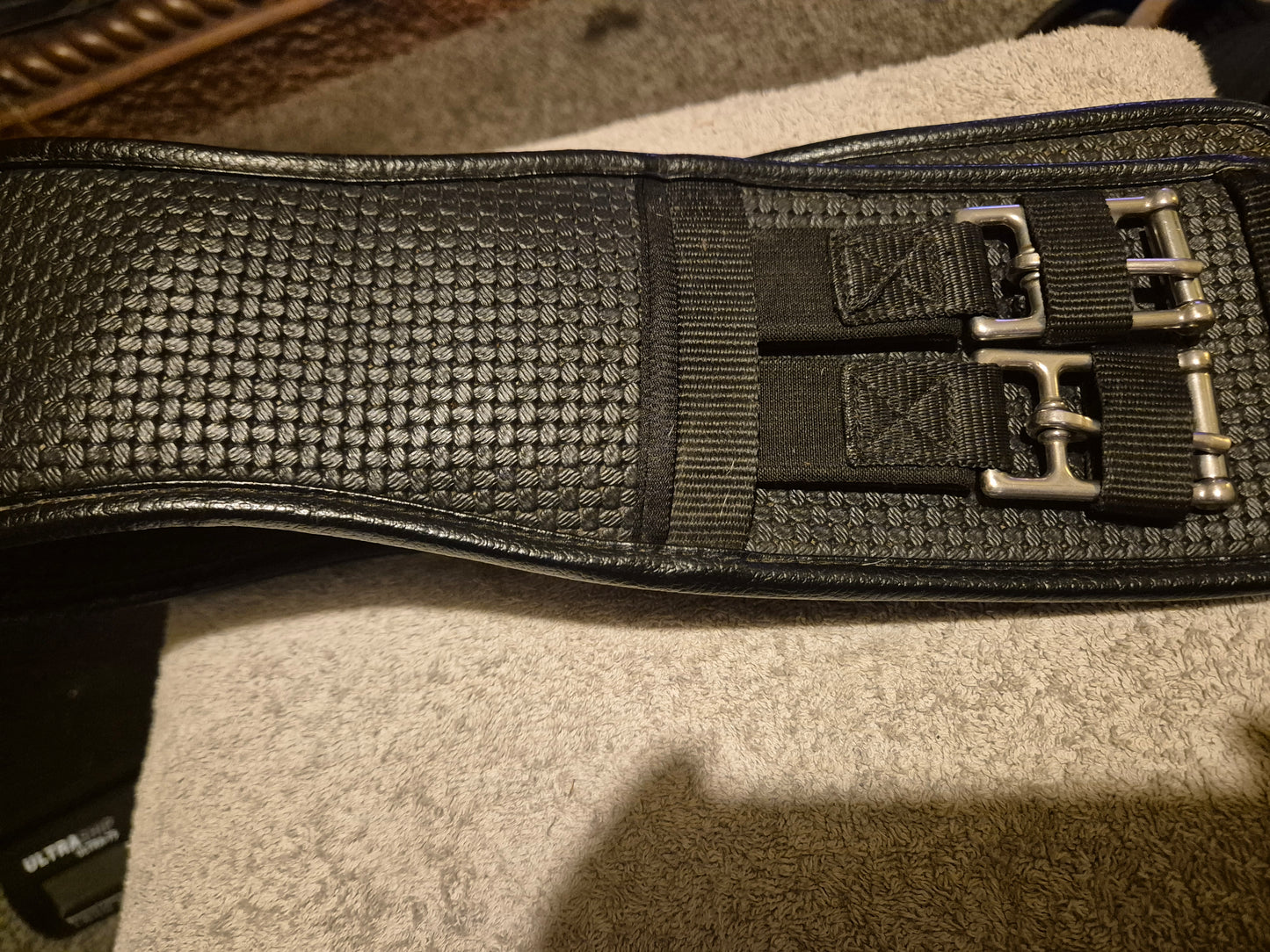Secondhand HY Comfort 28" Dressage Neoprene Girth (57)